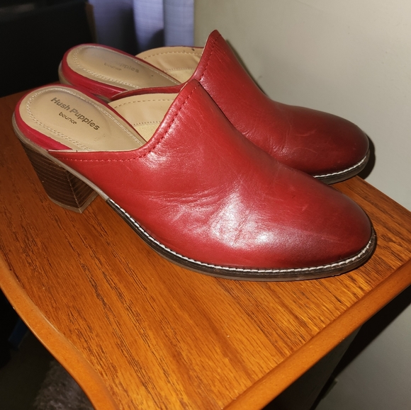 Red Hushpuppy mules - Picture 4 of 4